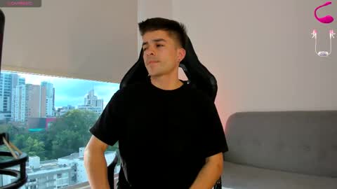 Snapshot of jacobstones_ chatting on November 2025 08:53:01 PM JACOB STONES online show from November 2025 08:53:01 PM