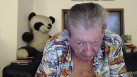 Jacques online show from April 2026 04:37:01 AM