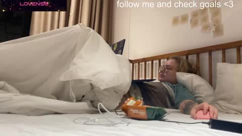 jacywinslat online show from December 2025 05:53:01 PM