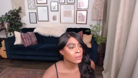 Snapshot of jade1677 chatting on January 2025 11:24:01 PM Jade online show from January 2025 11:24:01 PM