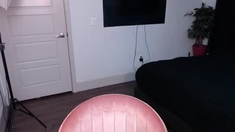 Snapshot of jade1677 chatting on October 2025 08:48:01 AM Jade online show from October 2025 08:48:01 AM