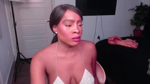 Snapshot of jade1677 chatting on November 2025 12:10:01 AM Jade online show from November 2025 12:10:01 AM