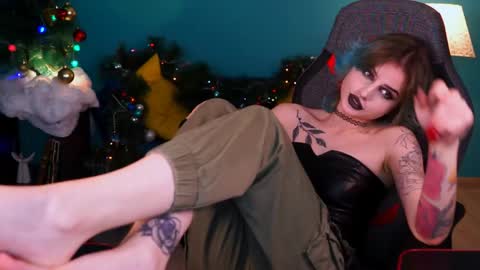 jade_castle online show from January 2025 05:19:01 AM