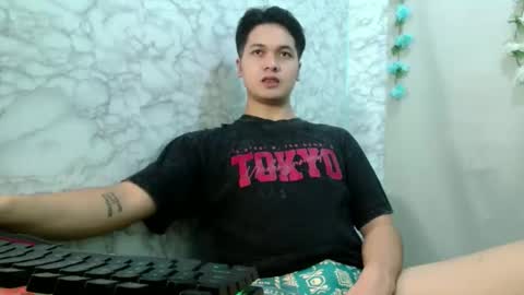 jade_halo online show from May 2026 12:43:01 PM
