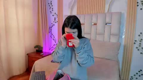 Snapshot of jade_nm chatting on July 2026 05:52:01 PM ade online show from July 2026 05:52:01 PM