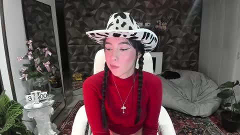Snapshot of jade_porn chatting on December 2024 10:45:02 AM Jade independent model online show from December 2024 10:45:02 AM