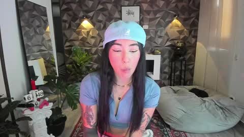 Snapshot of jade_porn chatting on January 2025 11:48:01 AM Jade independent model online show from January 2025 11:48:01 AM