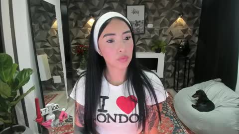 Snapshot of jade_porn chatting on February 2025 12:05:02 PM Jade independent model online show from February 2025 12:05:02 PM