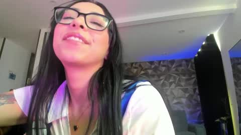 Snapshot of jade_porn chatting on March 2025 02:42:02 PM Jade independent model online show from March 2025 02:42:02 PM