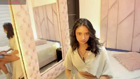 jade_smitthh online show from April 2026 11:37:01 AM