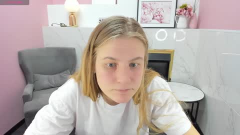 Jade online show from December 2024 12:28:02 AM