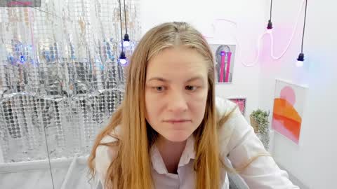 Jade online show from January 2025 08:37:02 PM