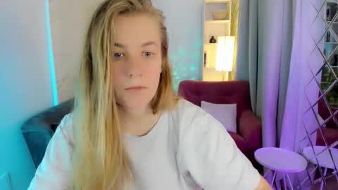 Jade online show from September 2025 08:31:02 PM