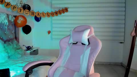 Jade online show from October 2025 02:46:02 AM