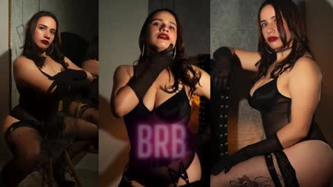 jade swet online show from January 2025 12:39:02 PM