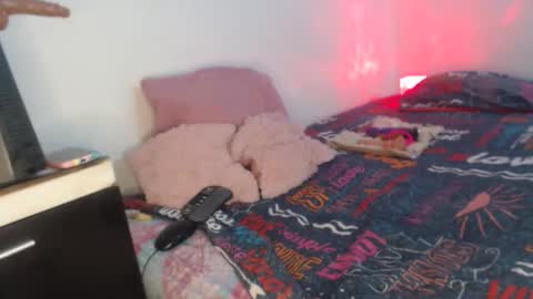 Snapshot of jade_watson19 chatting on October 2025 12:05:02 PM Jade Watson online show from October 2025 12:05:02 PM