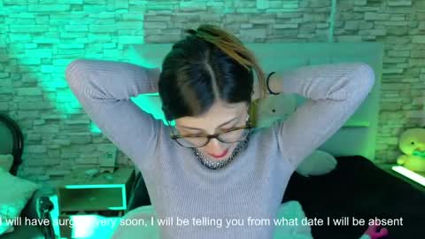 jade white  online show from May 2026 01:05:02 PM