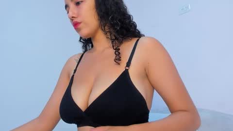 Jade  online show from February 2026 11:35:02 AM