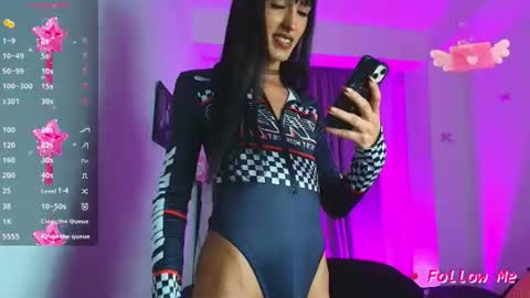 Snapshot of jadebenett chatting on July 2026 05:36:01 AM Jade Benett online show from July 2026 05:36:01 AM