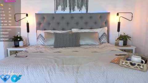 Snapshot of jadedmuse chatting on October 2025 08:18:02 AM Jade online show from October 2025 08:18:02 AM