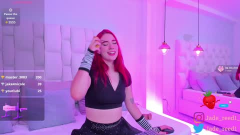 Snapshot of jadee_reed chatting on December 2024 04:21:01 AM Jade Red online show from December 2024 04:21:01 AM