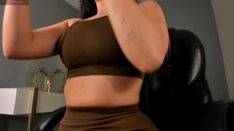 Snapshot of jadeevansx chatting on October 2025 05:44:02 PM JADE EVANS online show from October 2025 05:44:02 PM