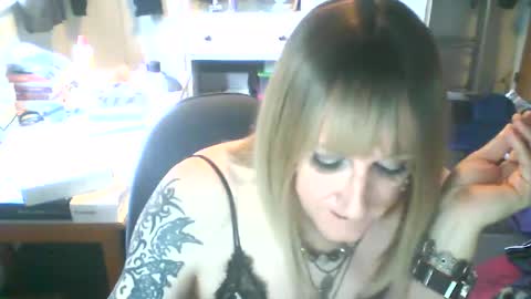 Jademinx online show from January 2025 12:19:02 PM