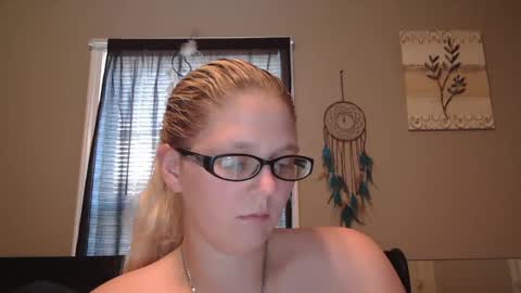 JadeLuv online show from December 2024 05:42:02 PM