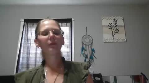 JadeLuv online show from June 2026 05:28:02 PM