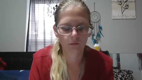 JadeLuv online show from July 2026 05:52:01 PM