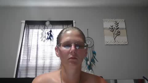 JadeLuv online show from August 2026 05:45:01 PM