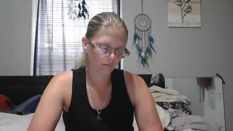 JadeLuv online show from August 2026 05:27:02 PM