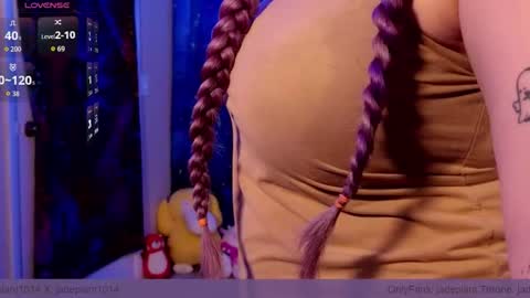 Snapshot of jadeplant chatting on November 2025 12:32:01 AM jadeplant online show from November 2025 12:32:01 AM