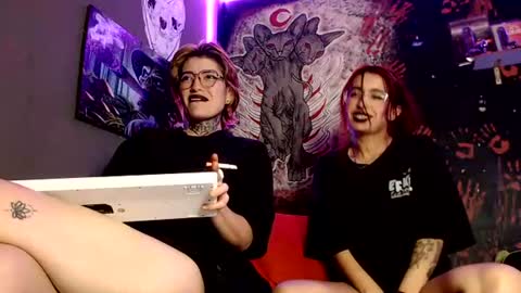 Alex and Venus online show from June 2026 04:00:01 PM