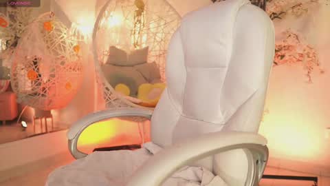 Jade Summer online show from October 2025 11:40:02 AM