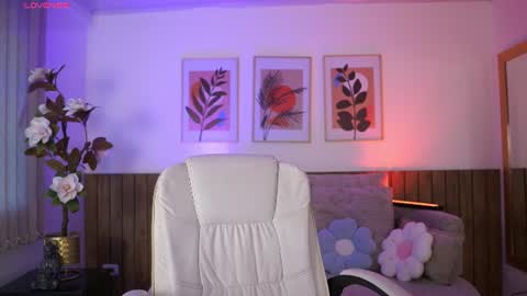 Jade Summer online show from June 2026 11:46:01 AM