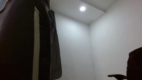Snapshot of jaico_santos1 chatting on April 2026 04:01:01 AM Jaico online show from April 2026 04:01:01 AM