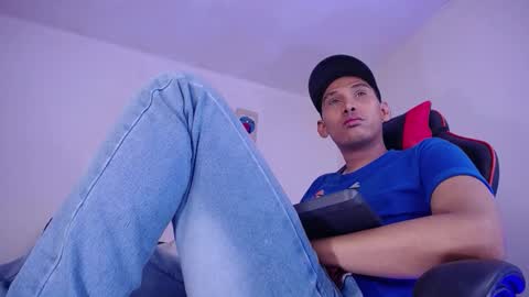 Snapshot of jaison_halls chatting on October 2025 02:11:02 AM JAISON HALLS online show from October 2025 02:11:02 AM