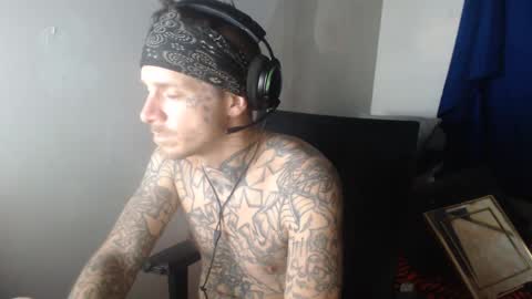 showingitoff online show from October 2025 01:46:01 AM