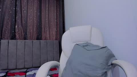 Snapshot of jake_evanss_ chatting on January 2025 05:22:02 PM JAKE online show from January 2025 05:22:02 PM