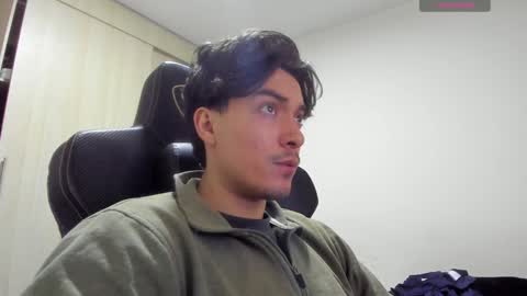 Snapshot of jake_murphy chatting on January 2025 10:01:01 PM jake_murphy online show from January 2025 10:01:01 PM