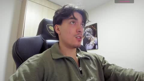 Snapshot of jake_murphy chatting on January 2025 08:54:01 PM jake_murphy online show from January 2025 08:54:01 PM