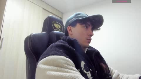 Snapshot of jake_murphy chatting on January 2025 09:37:01 PM jake_murphy online show from January 2025 09:37:01 PM