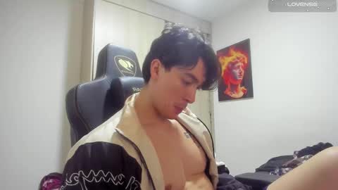Snapshot of jake_murphy chatting on February 2025 08:53:02 AM jake_murphy online show from February 2025 08:53:02 AM