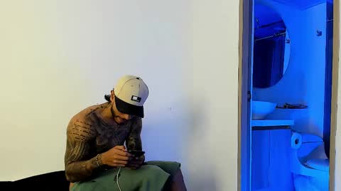 Santiago online show from February 2025 04:41:02 AM