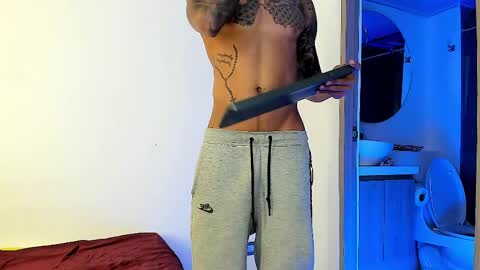 Santiago online show from February 2025 12:27:01 PM