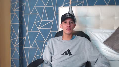 jakemoxleey online show from December 2024 11:28:01 AM