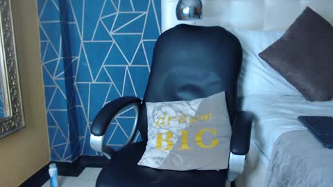 jakemoxleey online show from December 2024 03:33:02 PM