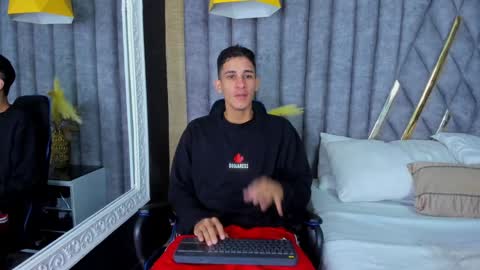 jakemoxleey online show from December 2024 12:55:02 PM