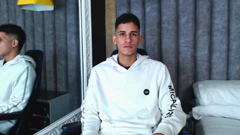 jakemoxleey online show from January 2025 12:21:01 PM